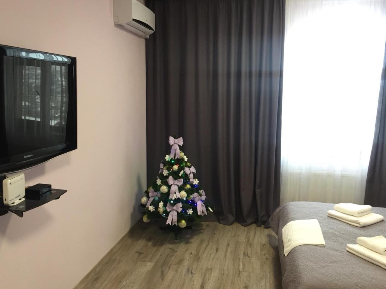 Apartment Vid Na Krepost คาเมียเนตส์-โปดิลสกี ภายนอก รูปภาพ